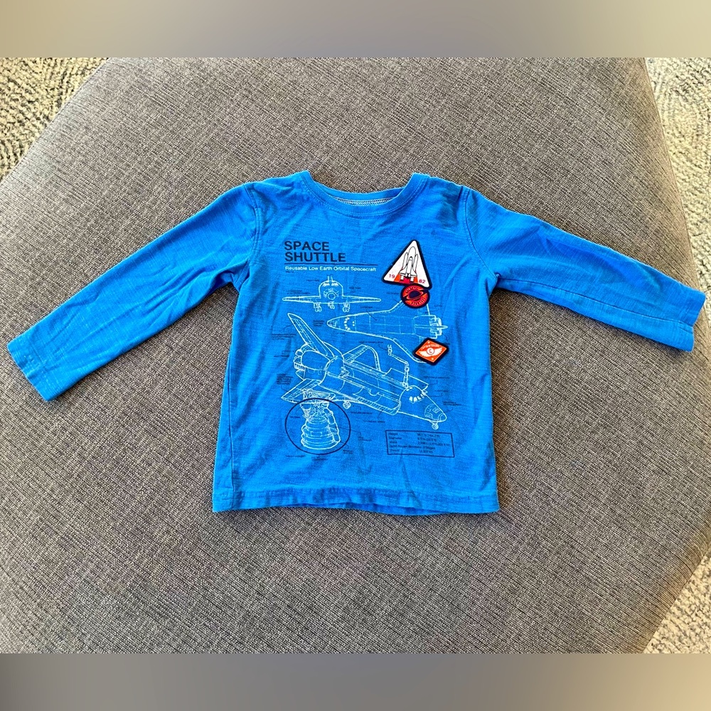 4T space shuttle long sleeve